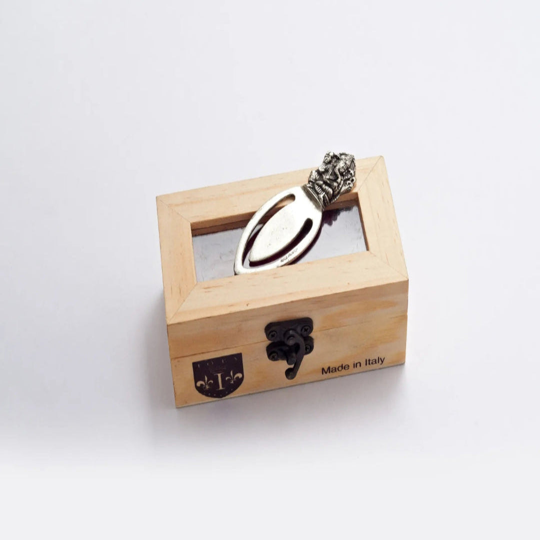 Ganesha Bookmark — Divine Metal Bookmark for Gifting & Books