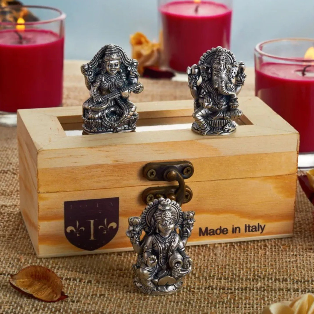 Goddess Saraswati Magnet – Spiritual & Decorative Fridge Accessory